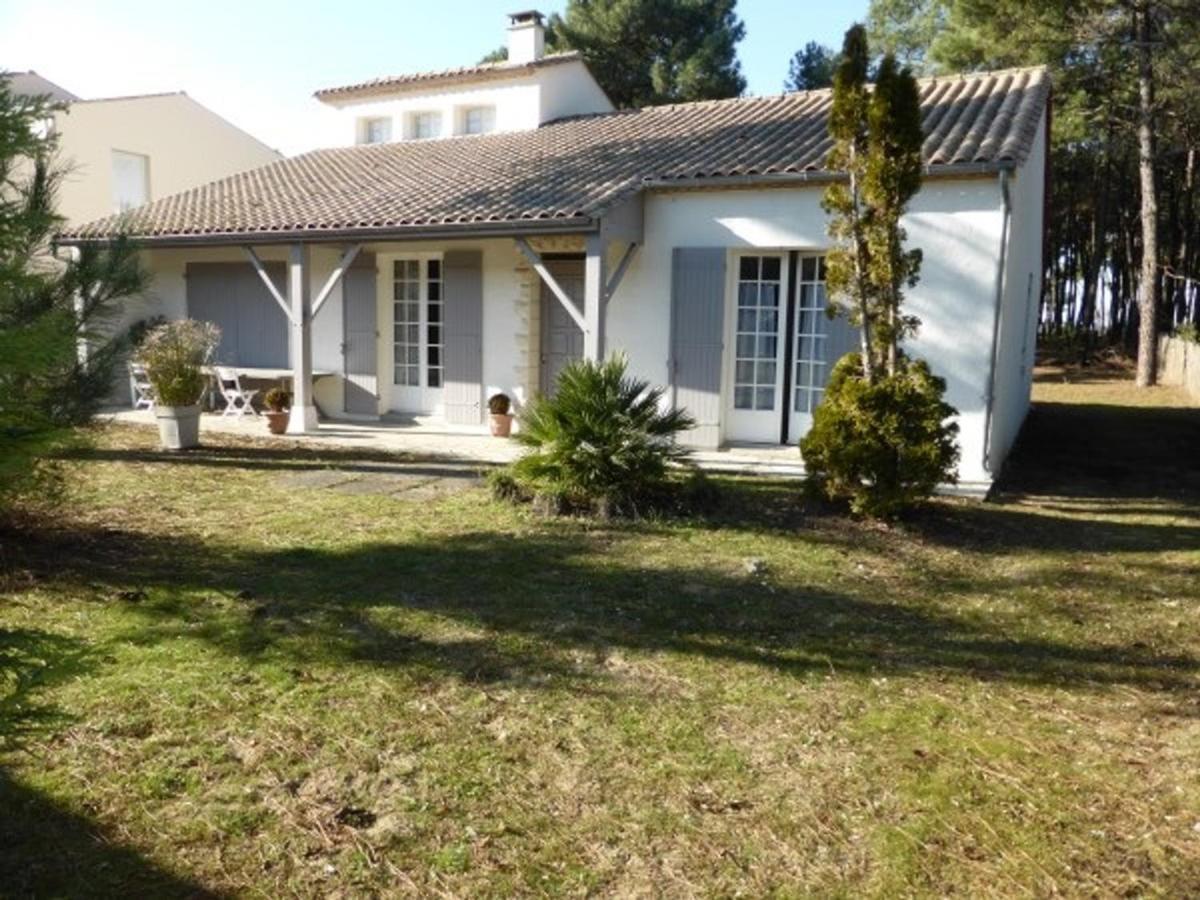 8 Pers Avec Jardin, Terrasse, Bbq, A 100m Plage Et Port - - Fr-1-705-7 Holiday home *
